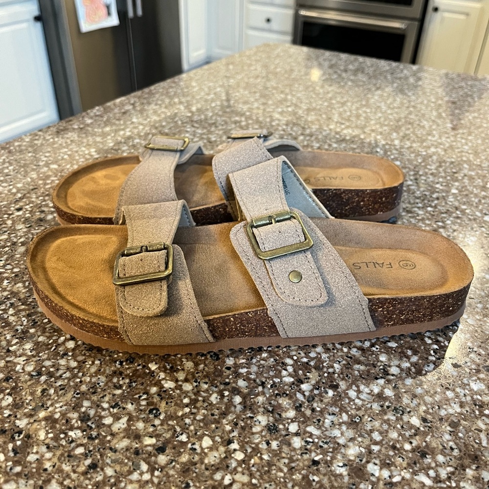 Falls creek women’s sandals